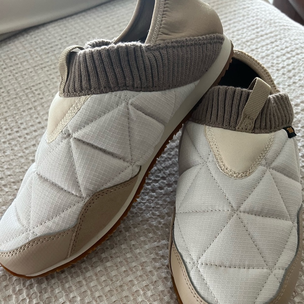 Teva slip on indoor outdoor shoes